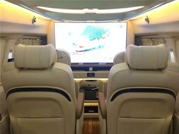 奔馳V250l商務(wù)全隔斷