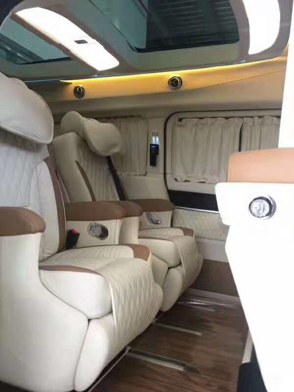 奔馳V250l商務(wù)全隔斷