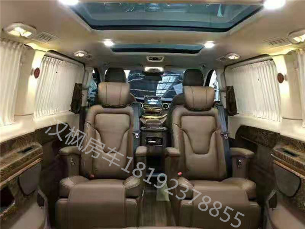 奔馳V260內(nèi)飾改裝