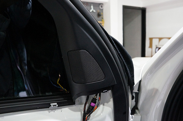 重庆渝大昌汽车音响改装之BMW宝马X5汽车音响改装升级德国零点专车专用三分频喇叭功放低音