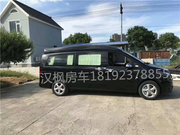 奔馳威霆商務(wù)車內(nèi)飾改裝