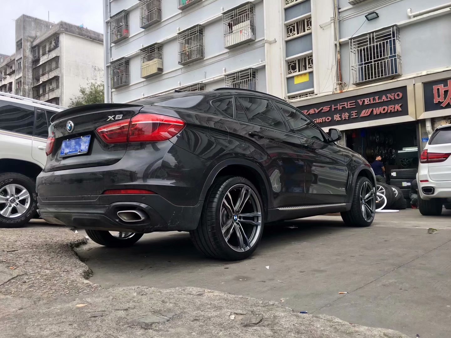 寶馬 X6，換 私人定制鍛造 21寸