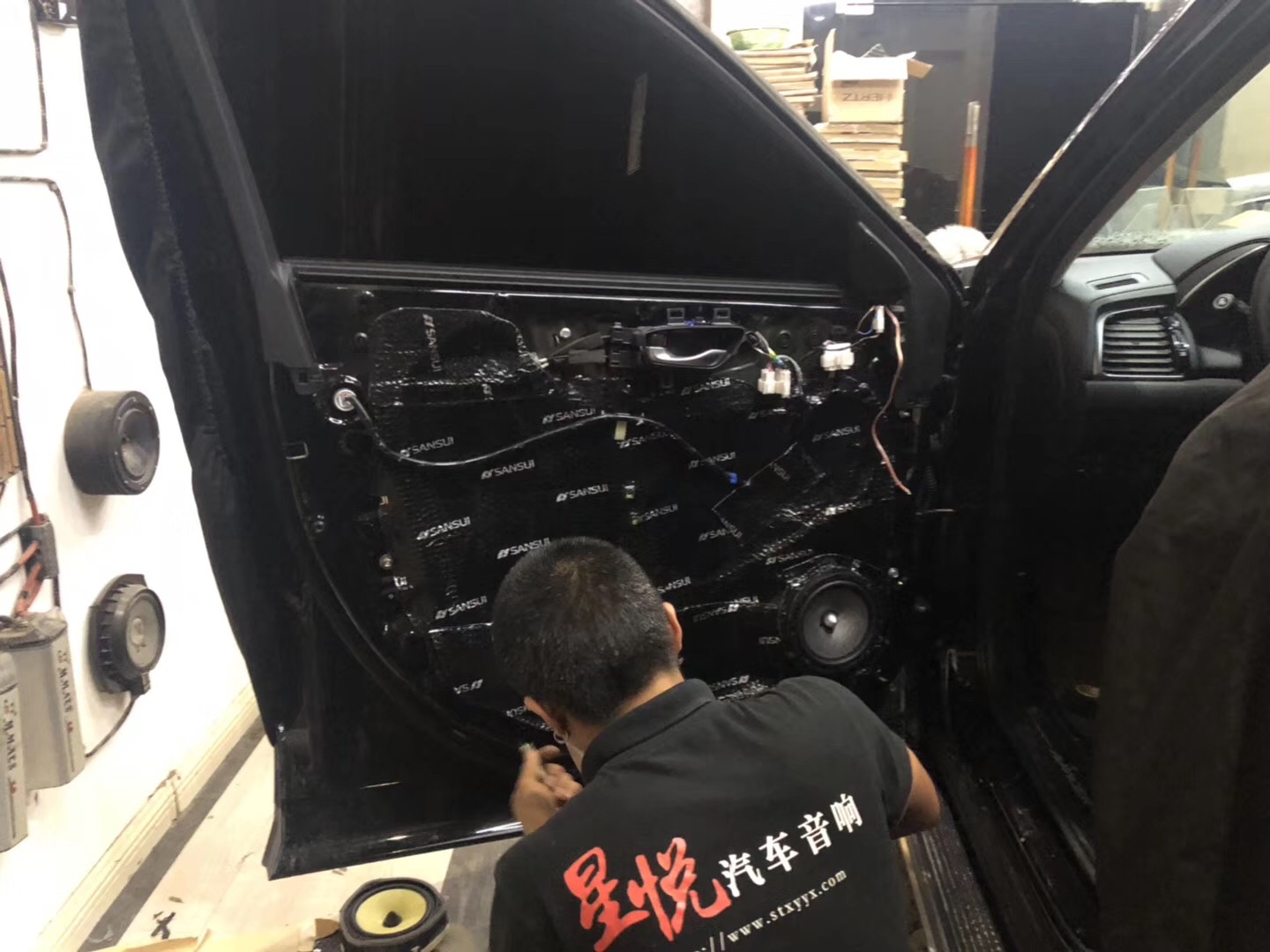 汕頭星悅汽車音響改裝本田冠道升級四門山水隔音降噪音響改裝FOCAL法國勁浪套餐165AS二分頻套裝喇叭