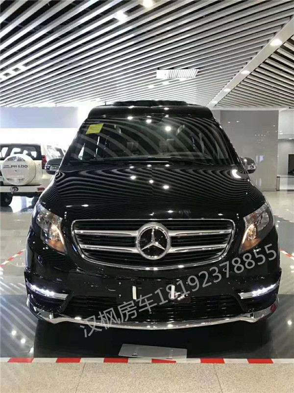 奔馳威霆商務(wù)車內(nèi)飾改裝