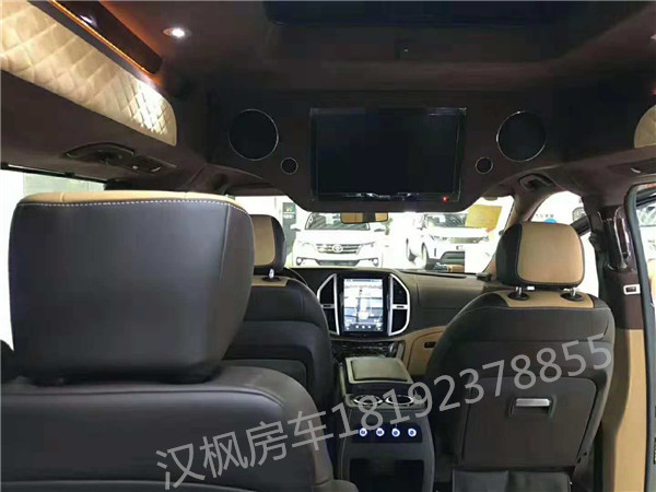奔馳威霆商務(wù)車內(nèi)飾改裝