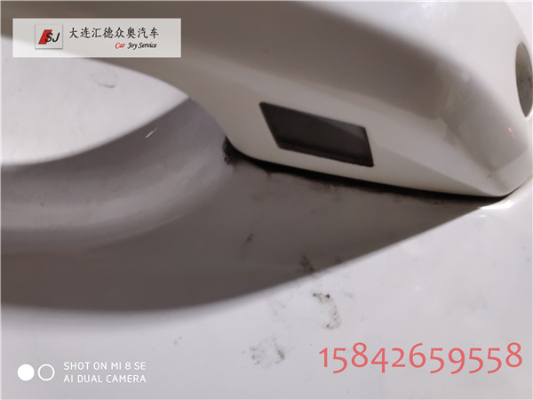 奧迪A4L升級原廠門把手照明燈