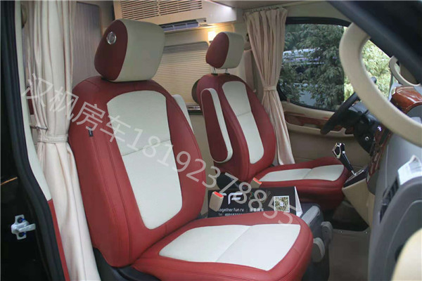 東風(fēng)御風(fēng)房車內(nèi)飾改裝