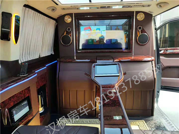 邁特威商務(wù)車內(nèi)飾改裝