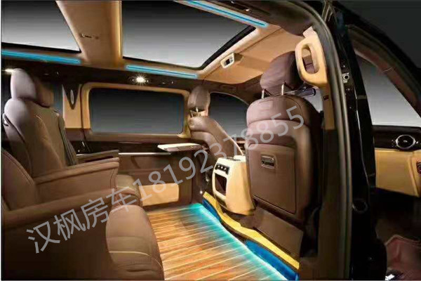 奔馳V260商務車內(nèi)飾改裝