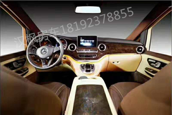 奔馳V260商務車內(nèi)飾改裝