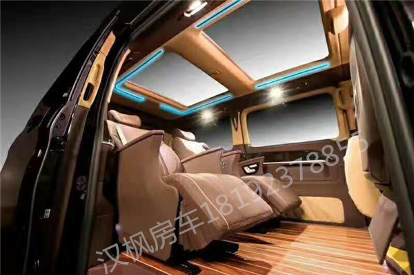 奔馳V260商務車內(nèi)飾改裝