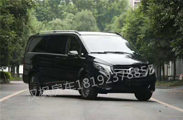 奔馳V260商務車內(nèi)飾改裝
