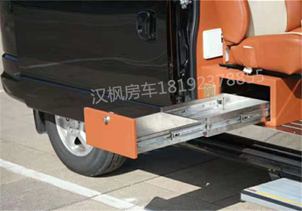 大通房車內飾改裝