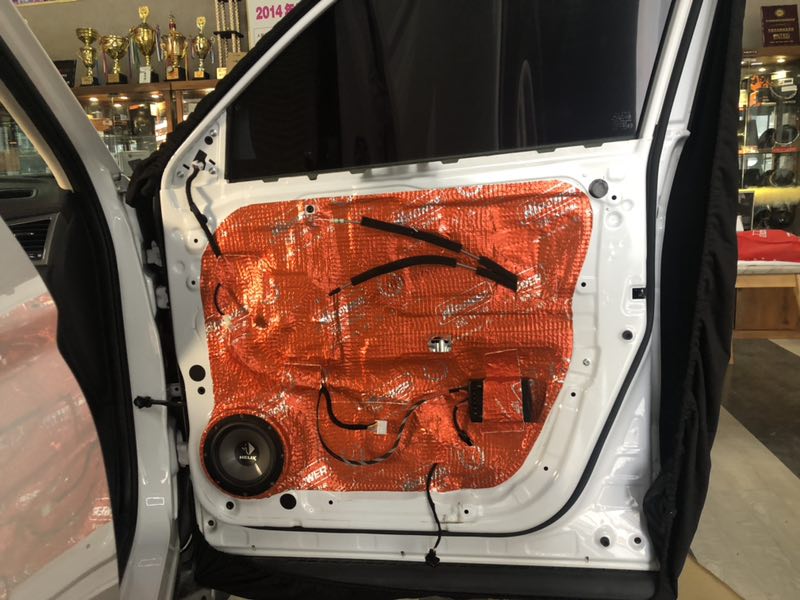汕頭市星悅汽車(chē)音響改裝長(zhǎng)安CS75升級(jí)二門(mén)勁能隔音降噪音響改裝德國(guó)喜力仕L62套裝喇叭FOCAL法國(guó)勁浪低音炮