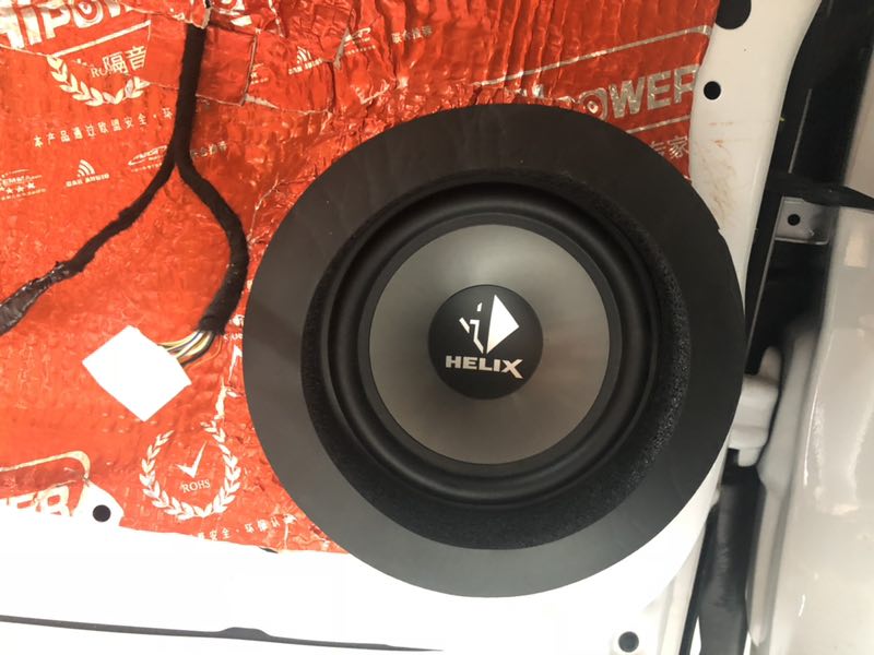 汕頭市星悅汽車(chē)音響改裝長(zhǎng)安CS75升級(jí)二門(mén)勁能隔音降噪音響改裝德國(guó)喜力仕L62套裝喇叭FOCAL法國(guó)勁浪低音炮