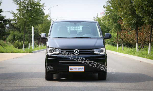 大眾凱路威商務(wù)車內(nèi)飾改裝