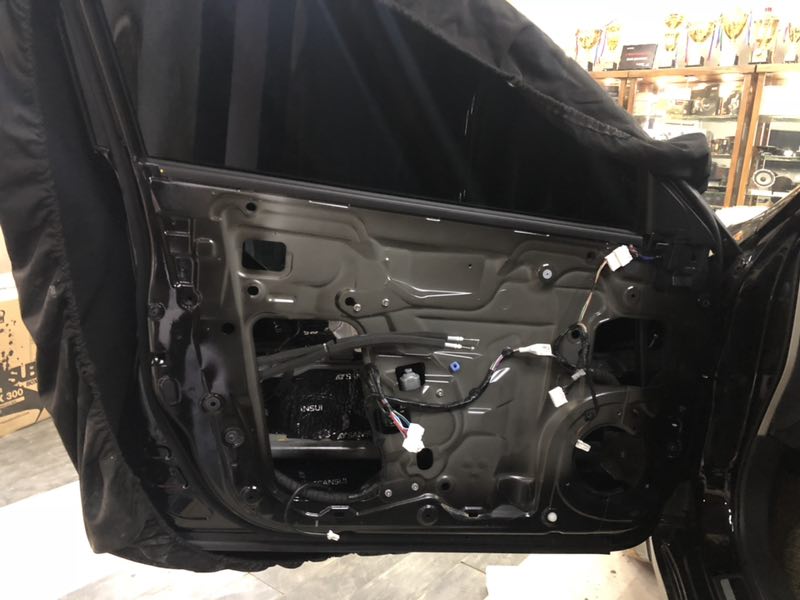 汕頭星悅汽車音響改裝日產(chǎn)天籟升級隔音降噪音響改裝意大利HERTZ赫茲套餐系統(tǒng)“音”你更動聽