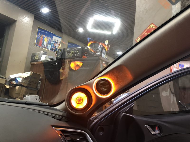 汕頭星悅汽車音響改裝馬自達(dá)阿特茲改裝法國勁浪ES165KX3三分頻先鋒P99德國蟒蛇德國喜力仕完美搭配點燃激情