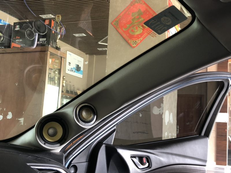 汕頭星悅汽車音響改裝馬自達(dá)阿特茲改裝法國勁浪ES165KX3三分頻先鋒P99德國蟒蛇德國喜力仕完美搭配點燃激情