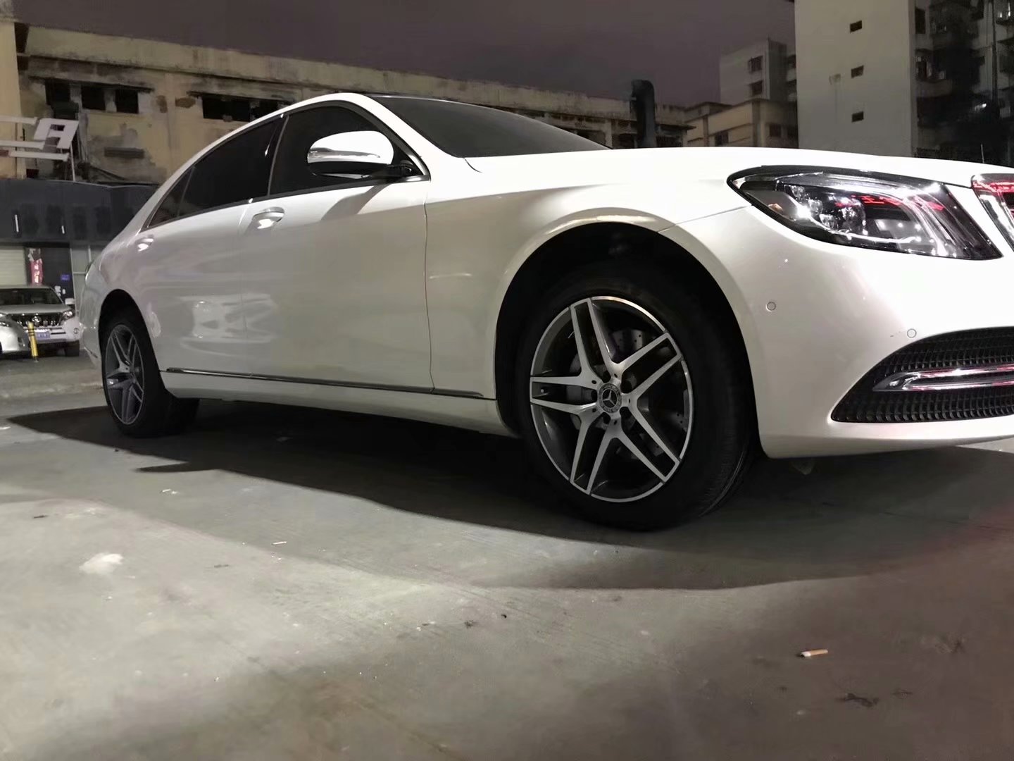 奔馳S 換 原裝S550 19寸 完工！