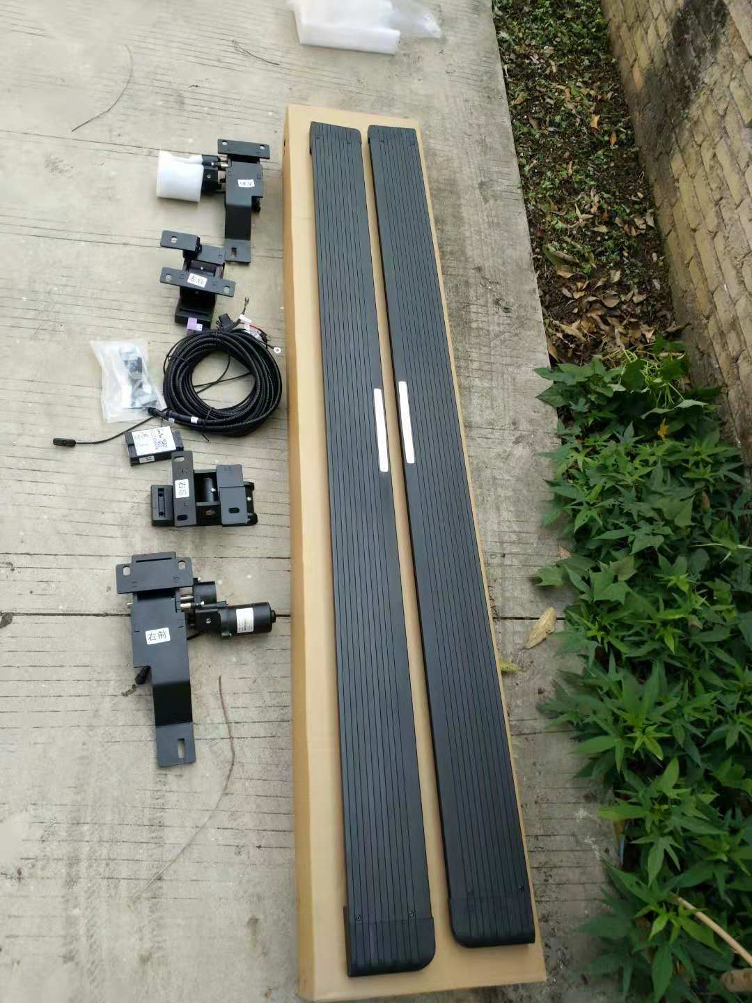 本田電動踏板，冠道電動踏板現(xiàn)場改裝案例分享...想了解更加深入的安裝細節(jié)嗎？那就來吧.........
