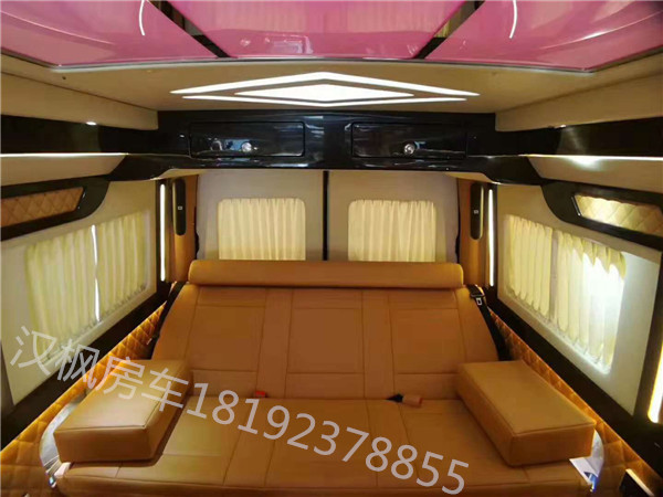 福特全順商務(wù)車內(nèi)飾改裝