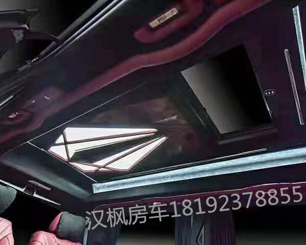 奔馳威霆商務(wù)車內(nèi)飾改裝