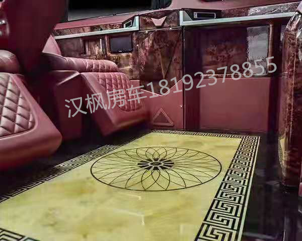 奔馳威霆商務(wù)車內(nèi)飾改裝