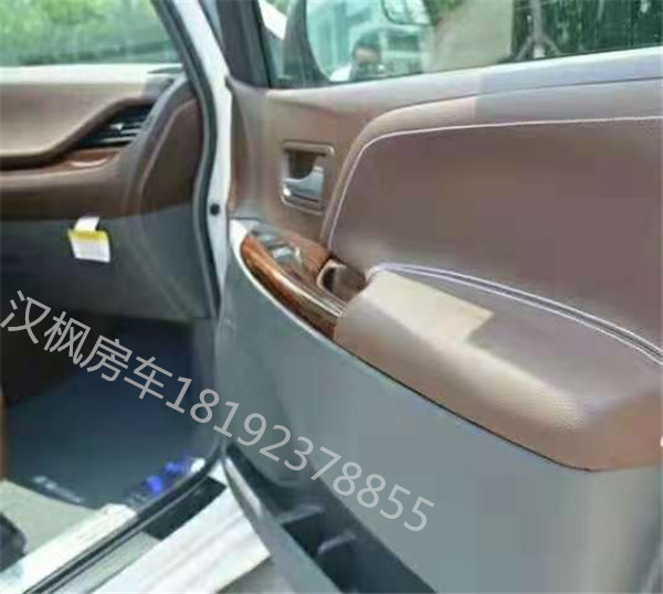 豐田塞納商務(wù)車內(nèi)飾改裝