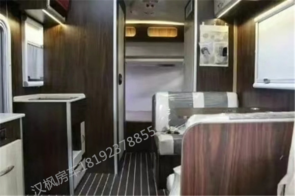 福特C型房車內(nèi)飾改裝