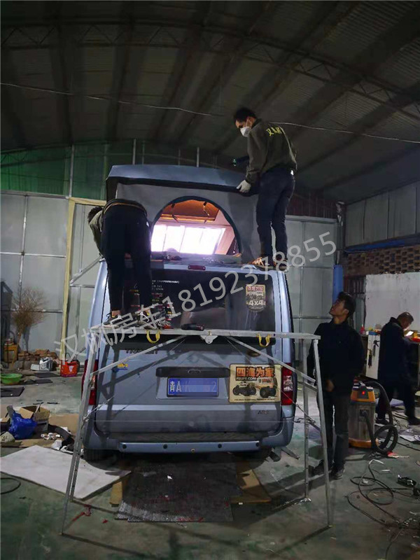 福特全順升頂房車內(nèi)飾改裝