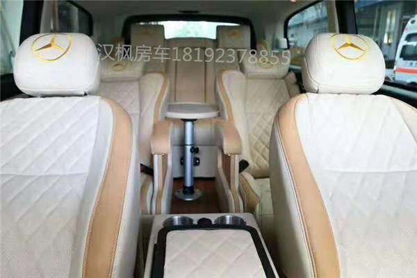 奔馳威霆商務(wù)車內(nèi)飾改裝