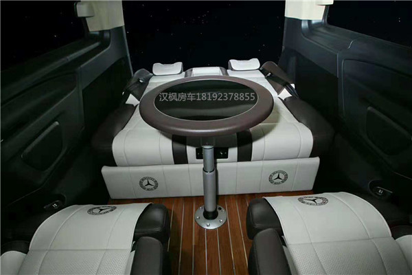 奔馳V260內(nèi)飾改裝