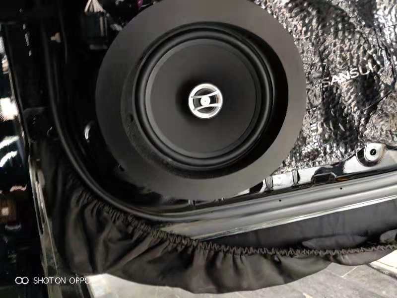 汕頭汽車音響改裝哪家好豐田皇冠升級隔音降噪音響改裝FOCAL法國勁浪套餐音響系統(tǒng)汕頭星悅汽車音響改裝