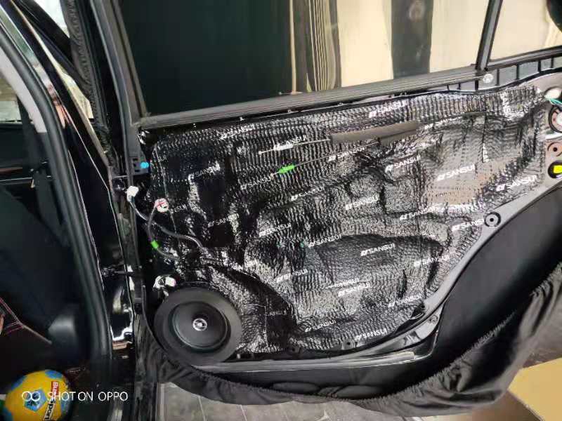 汕頭汽車音響改裝哪家好豐田皇冠升級隔音降噪音響改裝FOCAL法國勁浪套餐音響系統(tǒng)汕頭星悅汽車音響改裝