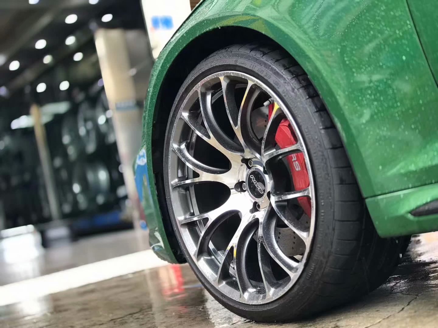 奧迪 RS4 換全新RAYS G16 20寸完工
