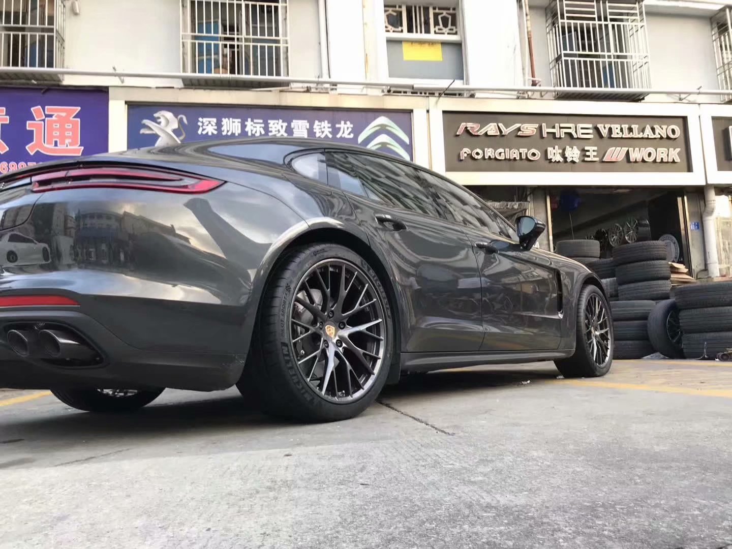 提新車，帕拉梅拉 換高端私人定制鍛造 21寸 米其林 完工！