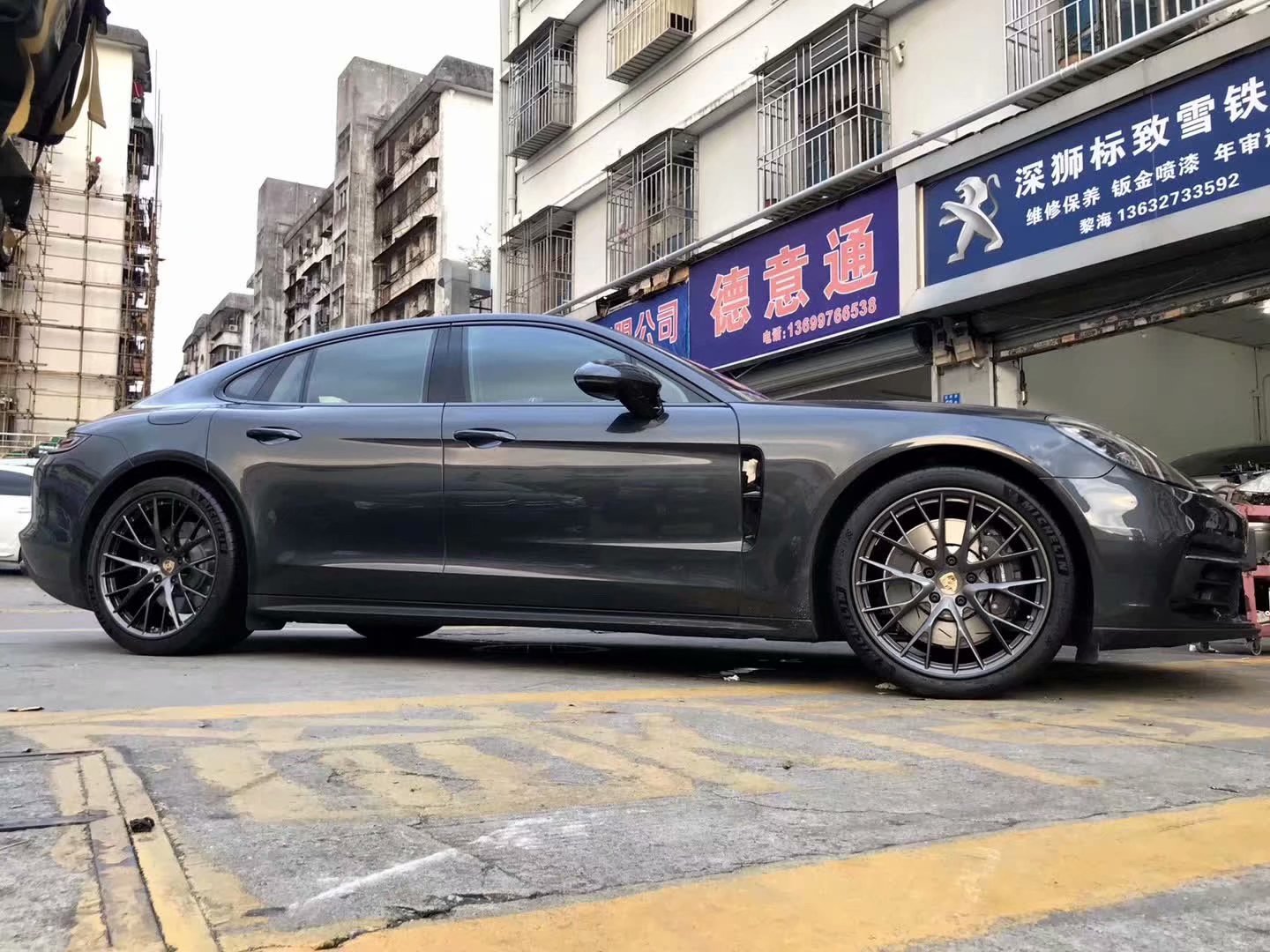 提新車，帕拉梅拉 換高端私人定制鍛造 21寸 米其林 完工！
