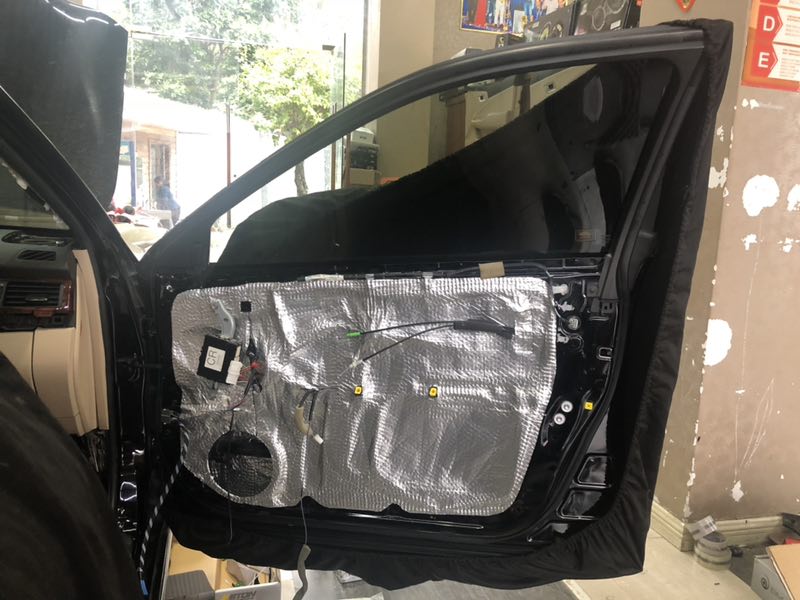 豐田皇冠升級丹拿242歐迪臣AV4赫茲H8DSP勁浪PS165F喜力仕電容赫茲超低音史泰格隔音汕頭市星悅汽車音響
