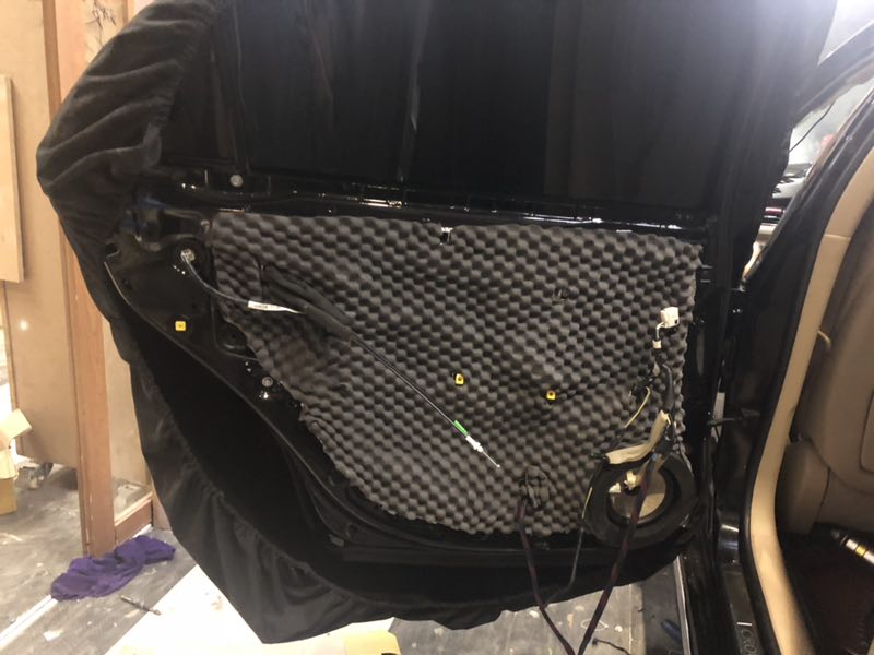 豐田皇冠升級丹拿242歐迪臣AV4赫茲H8DSP勁浪PS165F喜力仕電容赫茲超低音史泰格隔音汕頭市星悅汽車音響