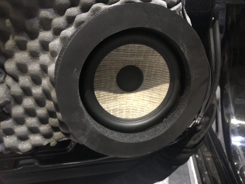 豐田皇冠升級丹拿242歐迪臣AV4赫茲H8DSP勁浪PS165F喜力仕電容赫茲超低音史泰格隔音汕頭市星悅汽車音響