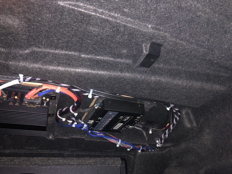 汕頭星悅汽車音響豐田皇冠改裝升級(jí)意大利赫茲三分頻汽車?yán)取扒萌诵摹贝蛟臁岸馍系募s會(huì)”