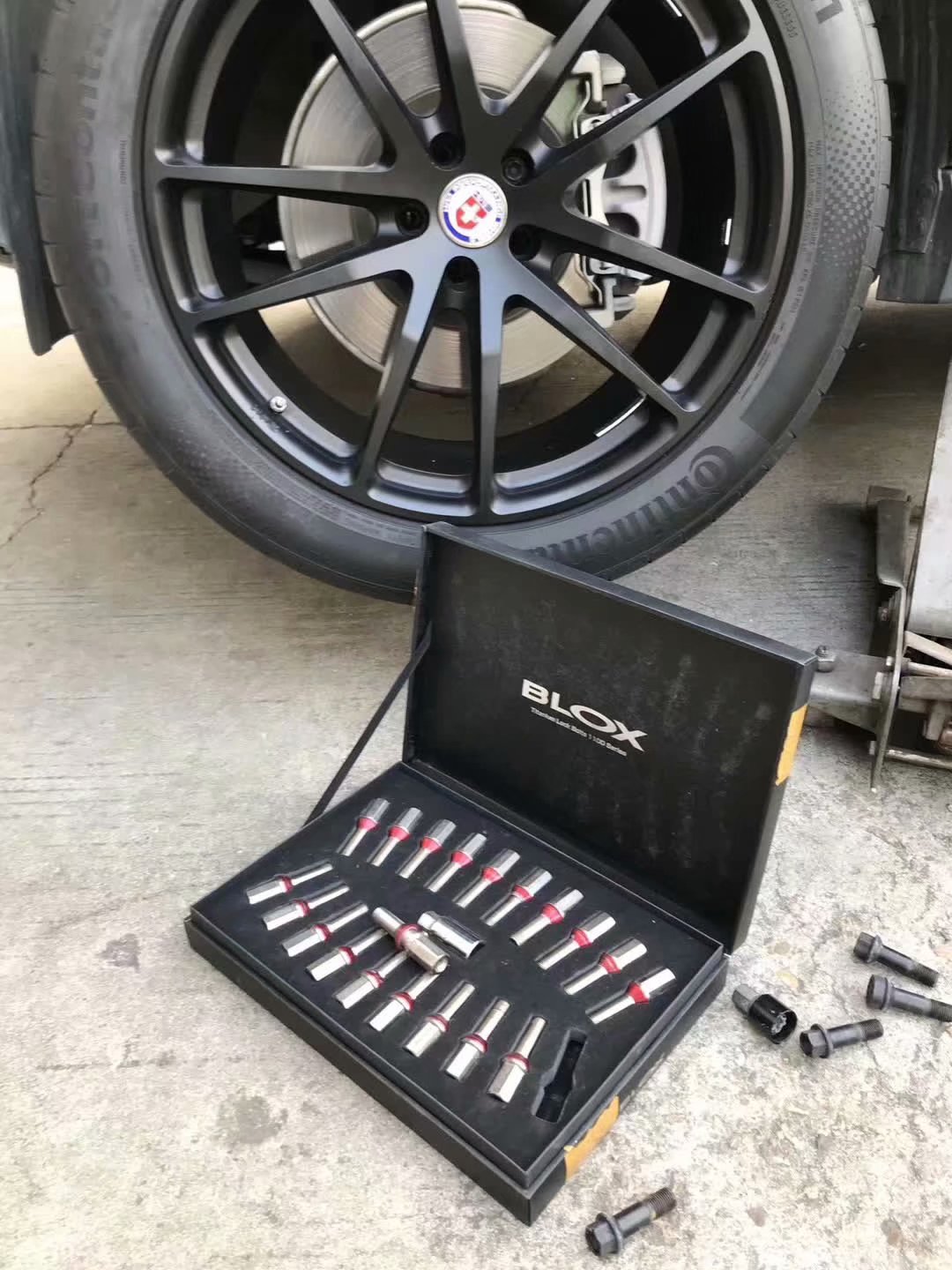 奔馳 GLS 換美國(guó)  正品 HRE 21寸完工