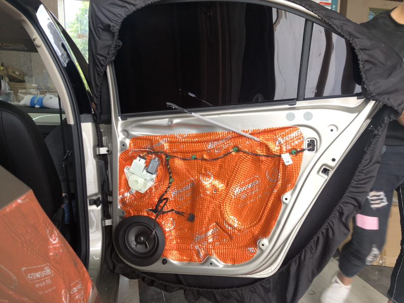 汕頭星悅汽車音響改裝店給耳朵一份寵愛斯柯達昕銳升級改裝德國HELIX喜力仕入門級L62C喇叭套餐2380元