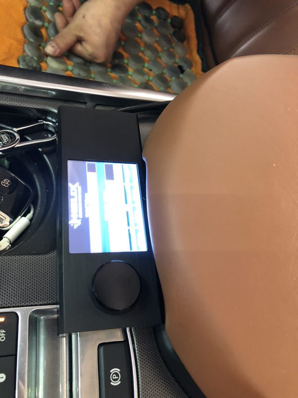 汕頭星悅汽車音響路虎攬勝再次升級德國HELIX喜力仕DSP PRO音頻處理器和控制面板錦上添花