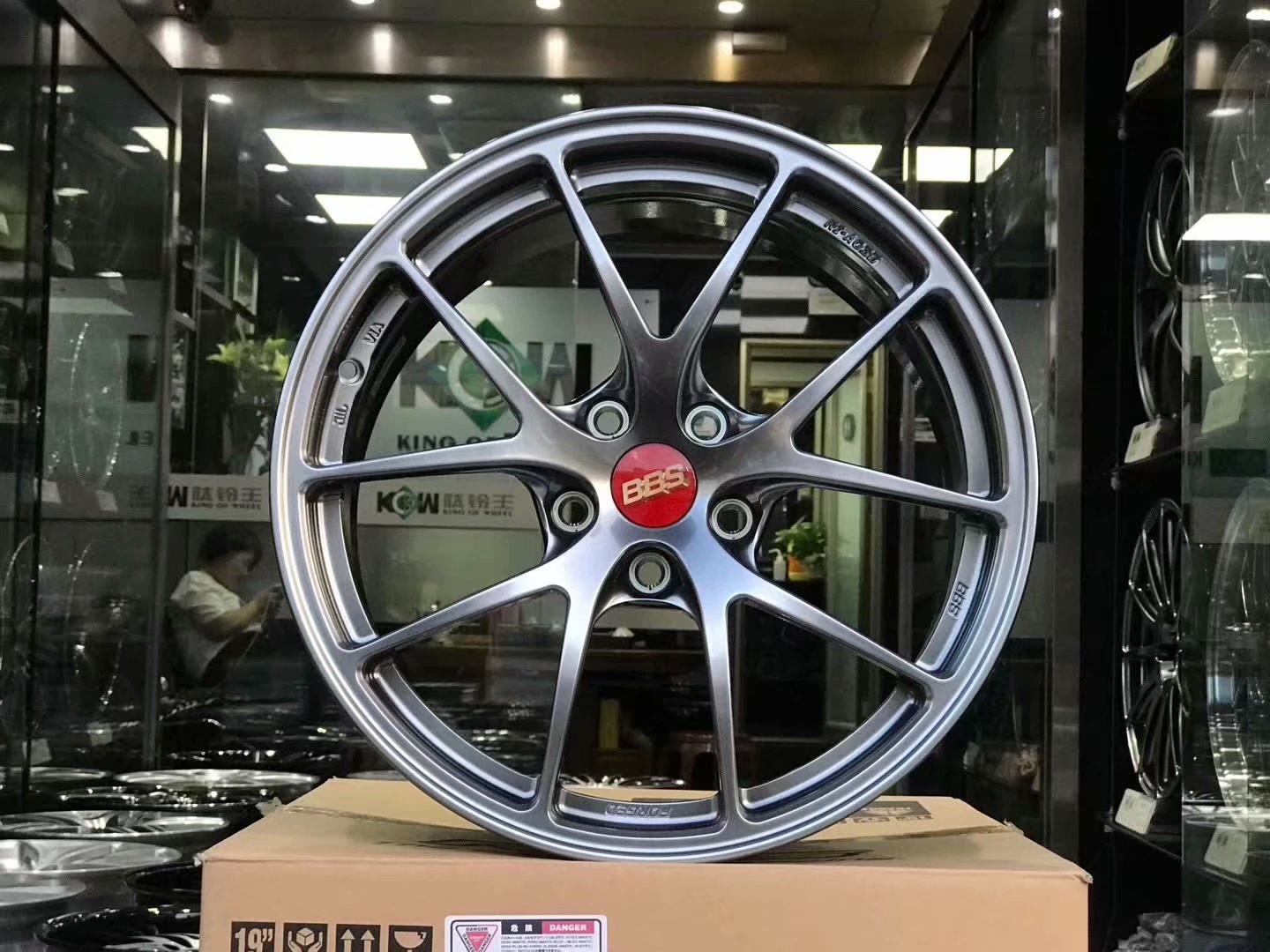 寶馬，換 日本 BBS RI-A 18寸 完工
