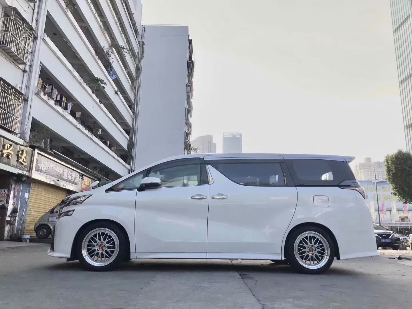 威爾法 換全新 日本  BBS LM 19寸 東洋輪胎 完工！