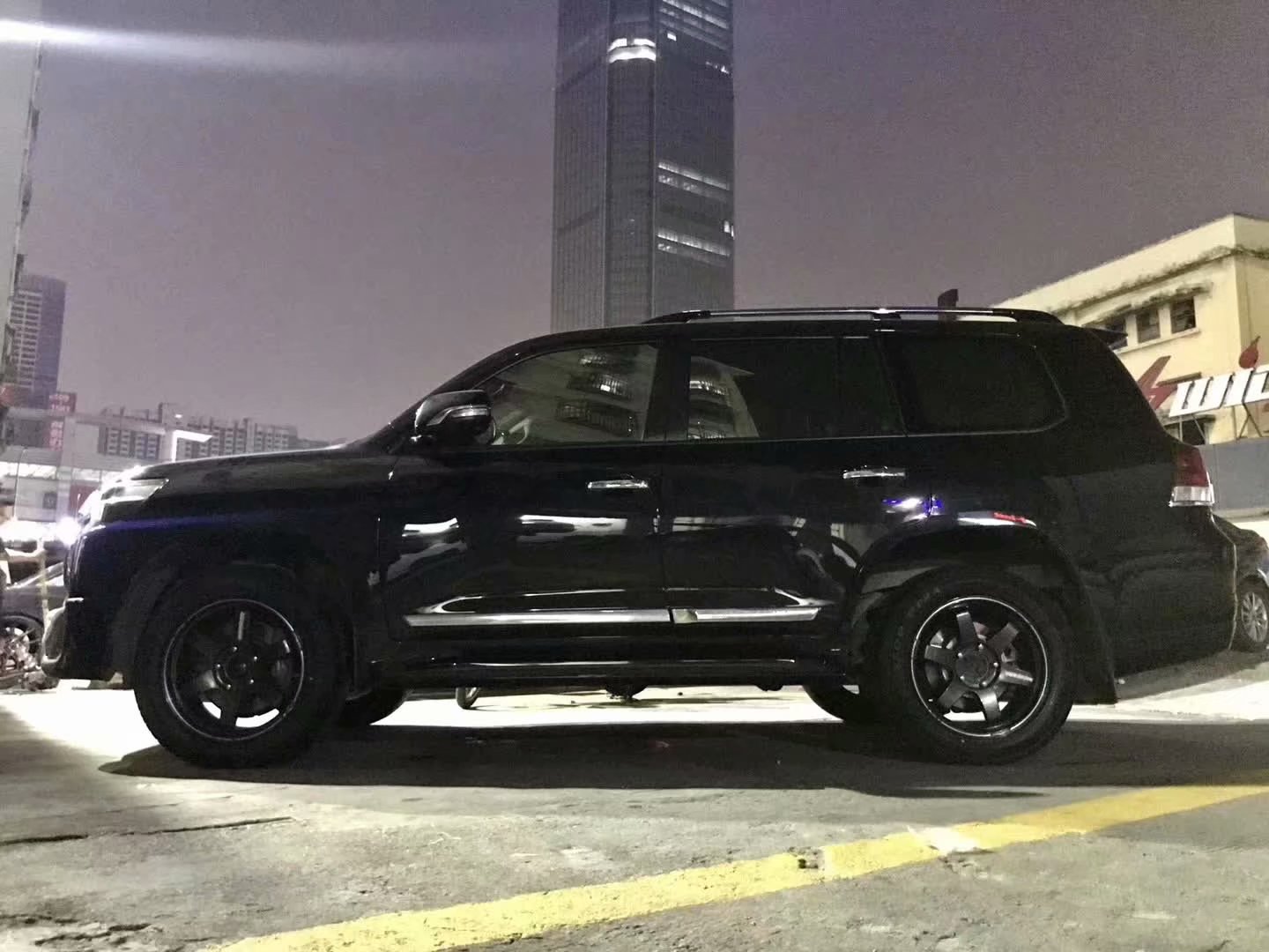陸巡， 換RAYS TE37 20寸 完工！