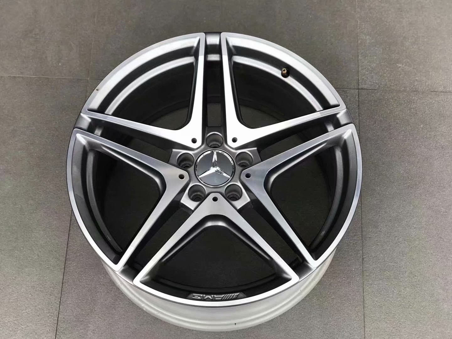 奔馳 C63 coupe 原 廠(chǎng)AMG 新車(chē)拆下19寸