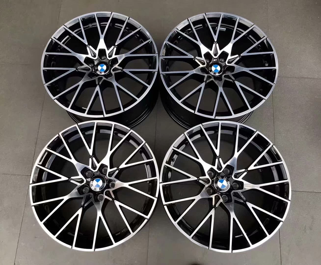 拆車，寶馬 M2C 原廠鍛造現(xiàn)貨一套19寸